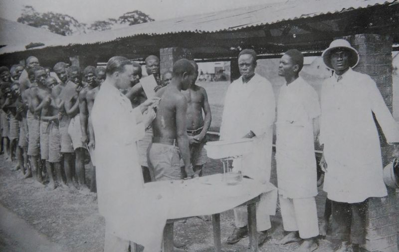 File:AsI - Vaccination antithypique A.B.C..jpg